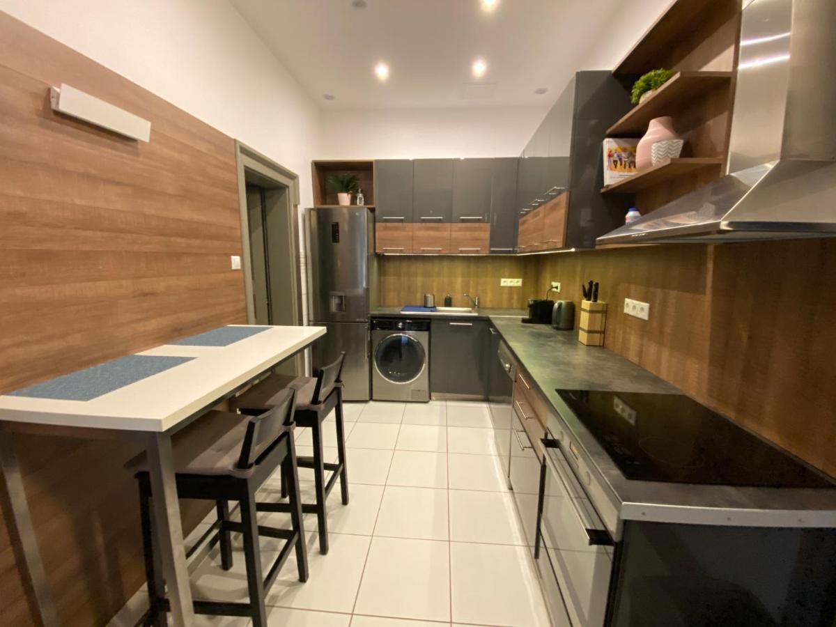 Hunyady Gallery Apartment Budapest Eksteriør billede